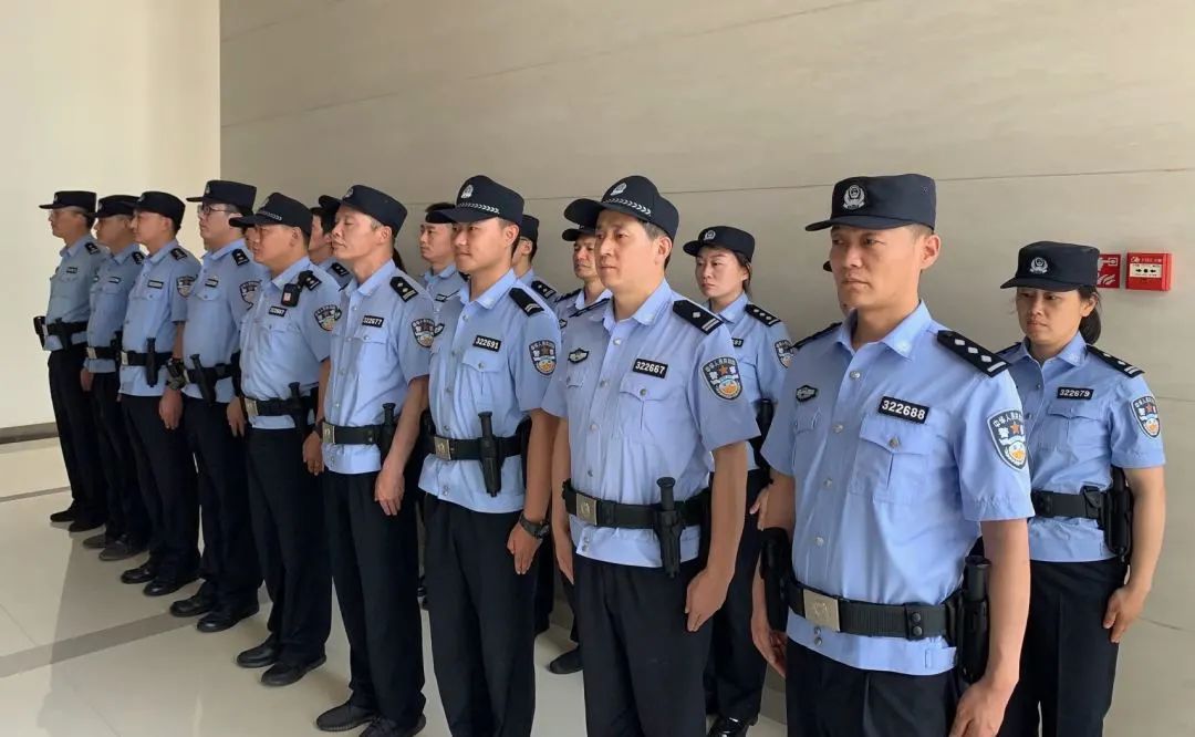 工作安全有序开展,张家港市人民法院法警大队立足警务实战训练需求,在