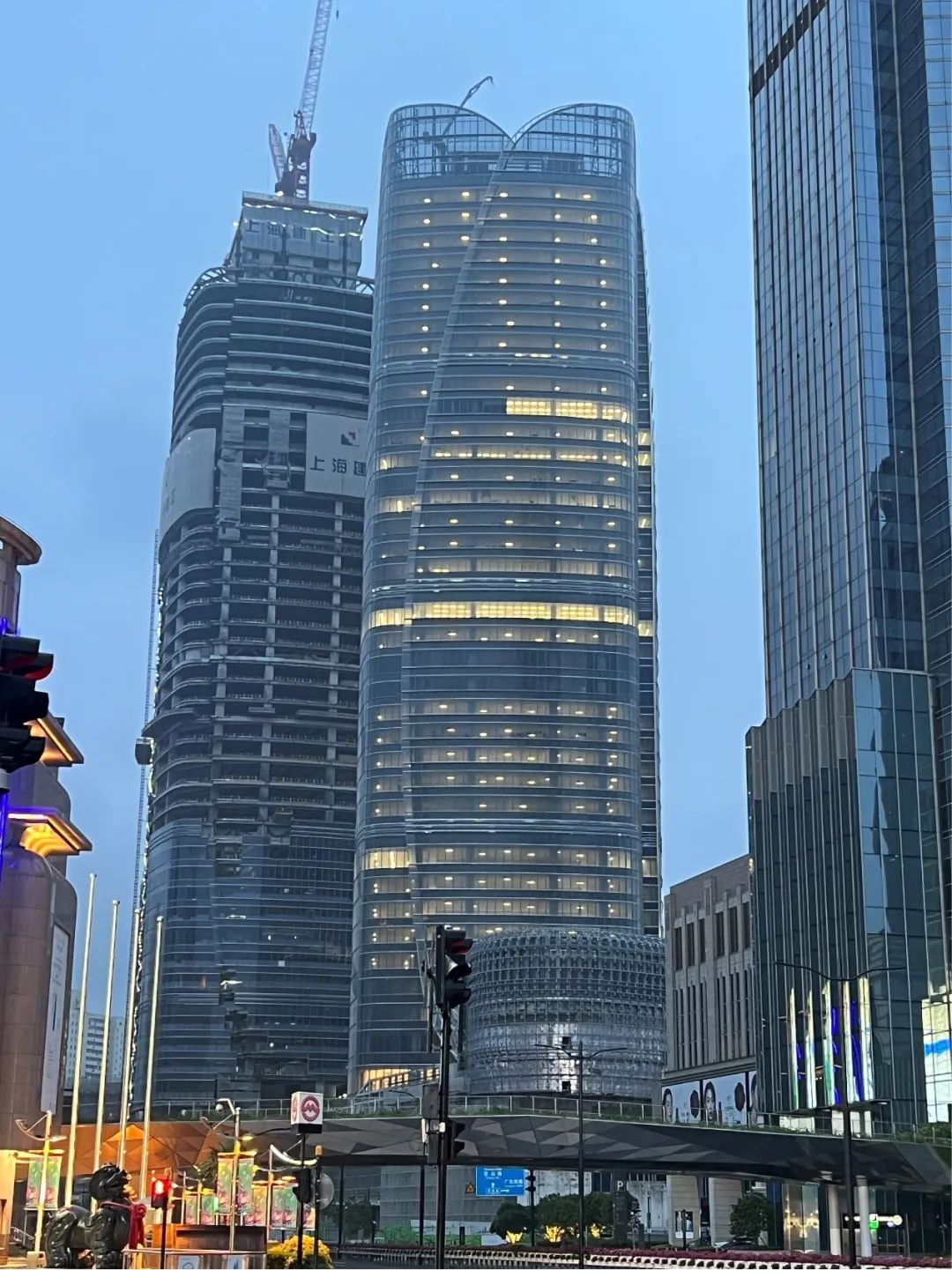 徐汇第一高楼图片