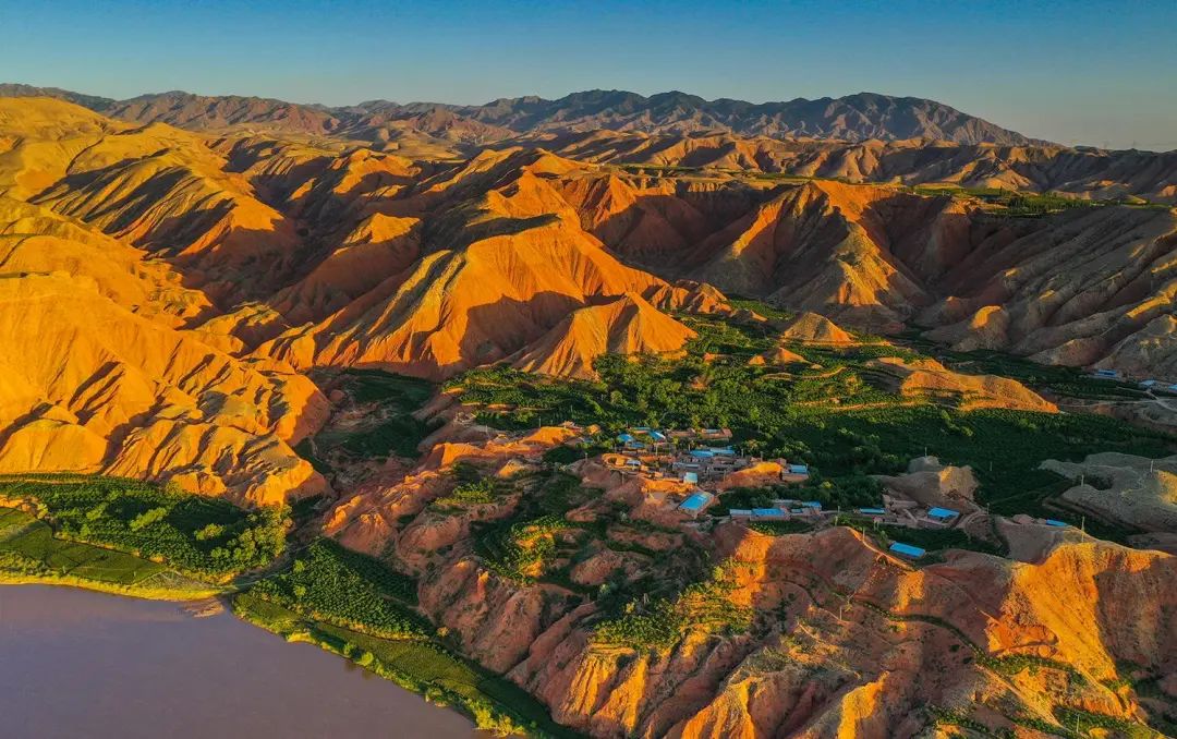 甘肃景泰黄河五佛车木峡夏日景色