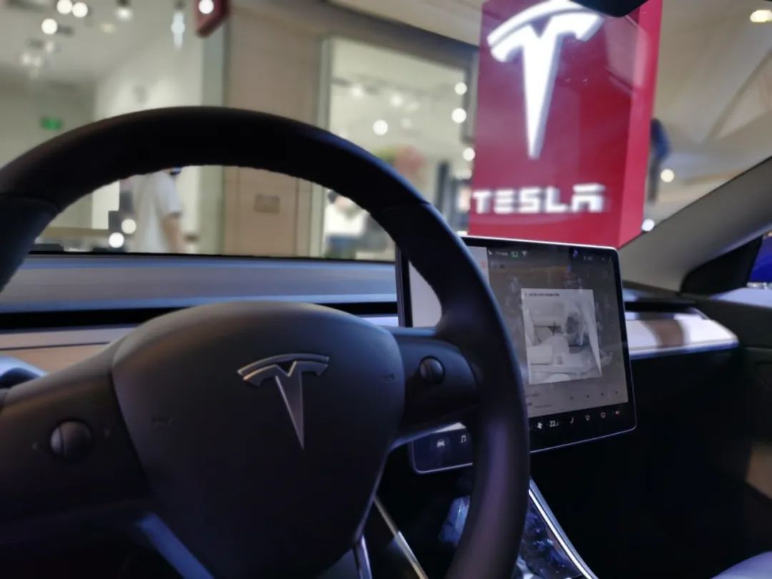 在拆了一辆特斯拉后，撰写了这份94页的研究报告