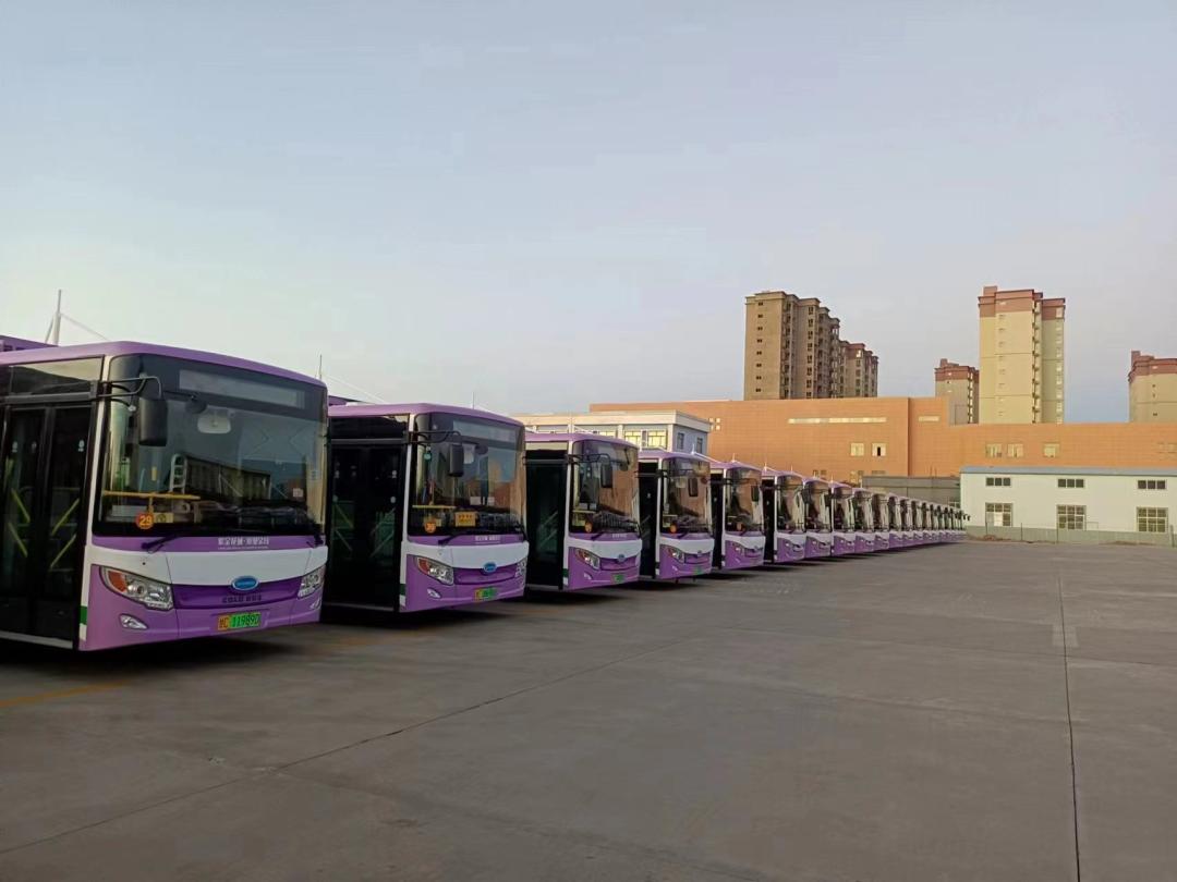 100金昌市主城区公交车实现绿色运营