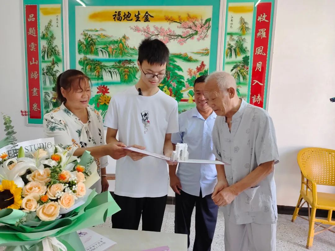 书数理类专业的收到了清华大学高考学子刘振傲江苏沭阳县7月25日上午8