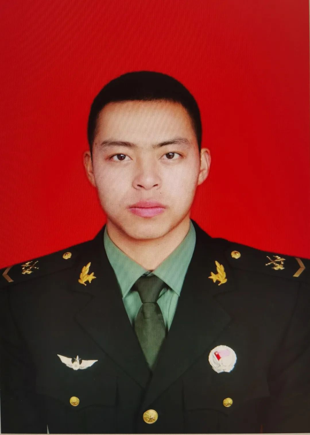 73071部队 军士范鑫运长河镇武警江苏总队常州支队 军士张燊锴长河镇