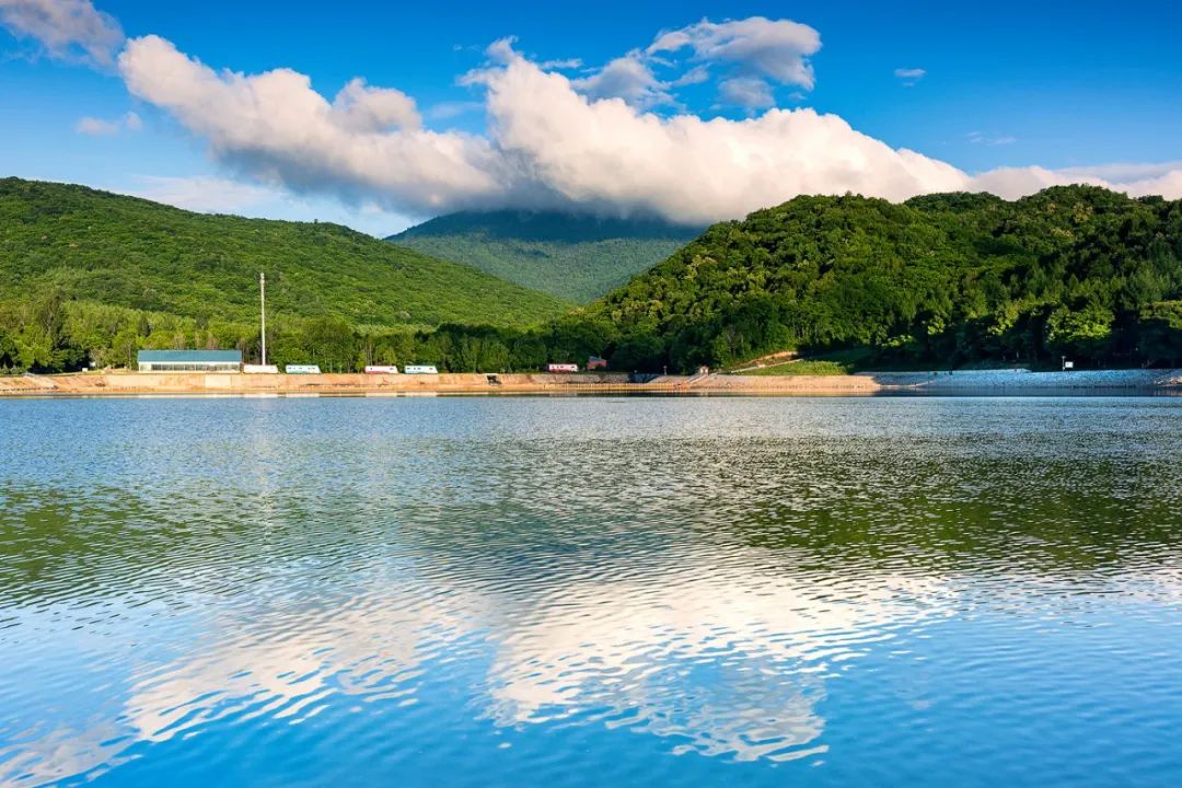 黑龙江林业报亚布力锅盔山提档夏季游升温