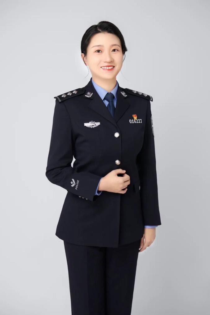 从橄榄绿到警服蓝传承喀喇昆仑精神书写警察无悔青春