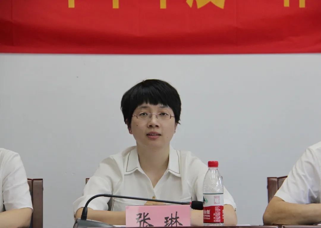 张琳指出,民建富阳区支部思想学习有方法,规范化建设有提升,支部活动
