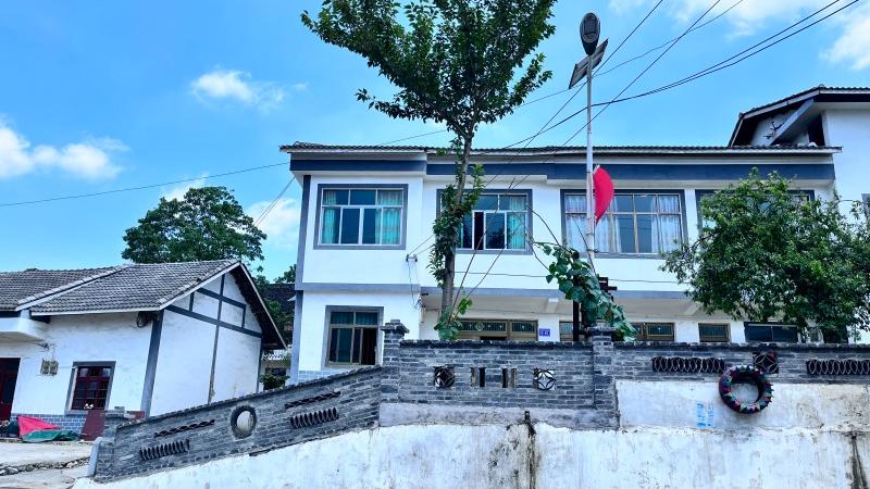 修文县洒坪镇以宜居农房示范点为抓手助推治房工作走深走实