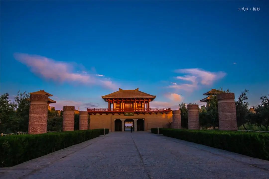 敦煌阳关一个游客来敦煌旅游绕不开的千年古城