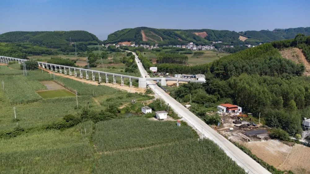 航拍凤凰至大湾二级路.