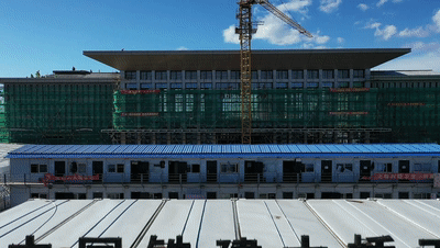 最新进展北黑铁路升级改造工程重点项目孙吴站房主体施工完毕