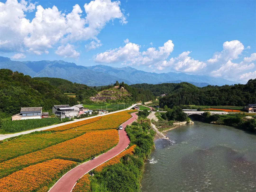 李绍斌 摄高登泽 摄界头镇提供解宏伟 摄李恒宇 摄刘正凡 摄李黎 摄李