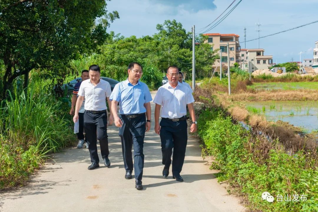 郑劲龙全力以赴确保完成全年粮食生产目标任务