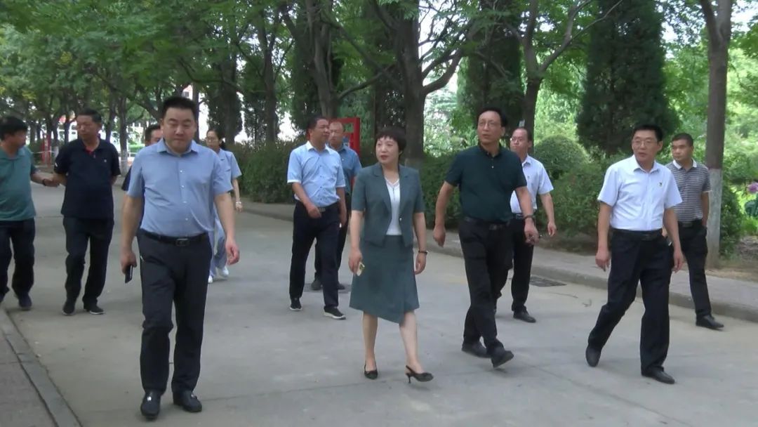 定目标,找差距,明举措,张丽娟对宜阳一高高质量发展提出要求