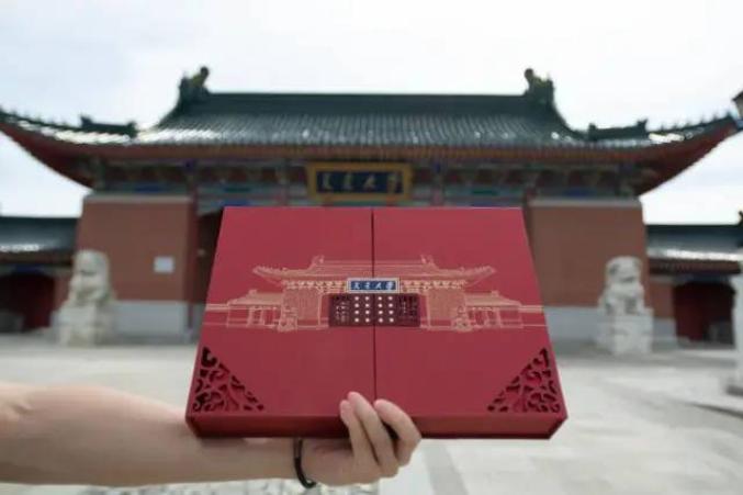 广东今年高校录取_中国高校校花出炉_上海交通大学录取通知书里有一滴水