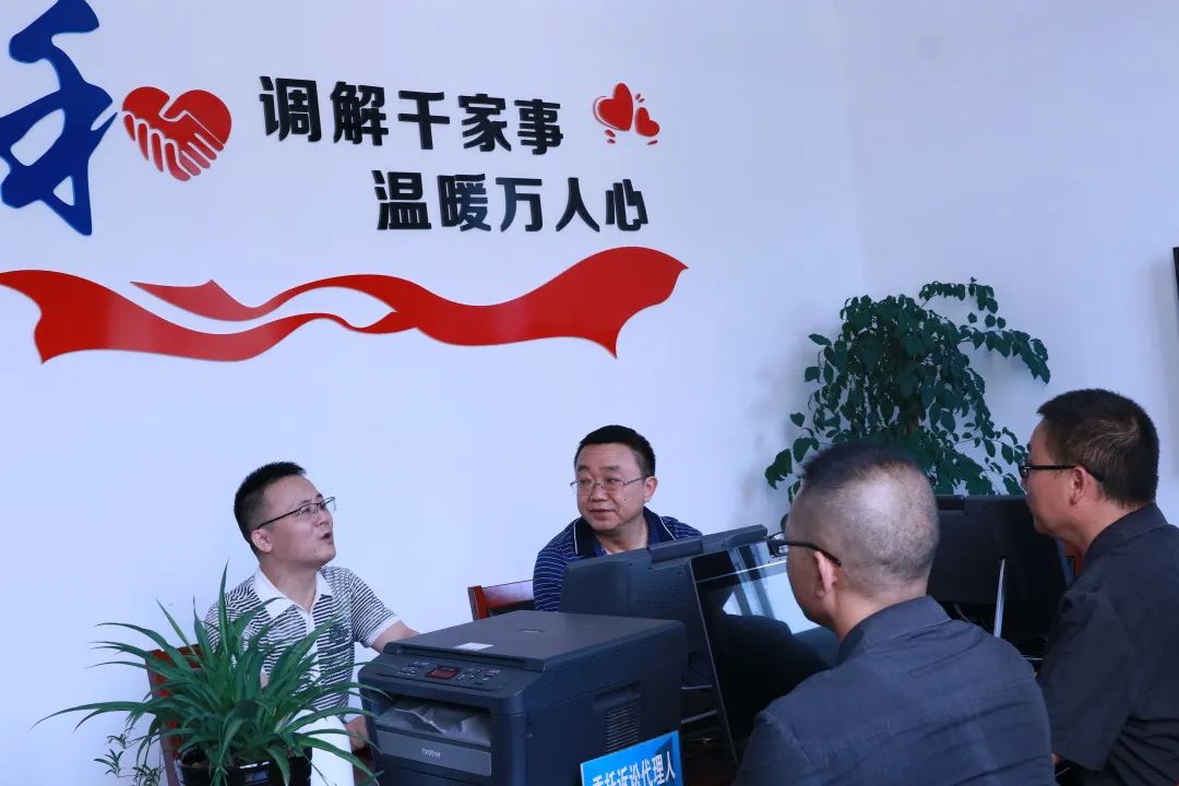 法院新闻鹤峰县法院推进法院工会劳动争议诉调对接工作