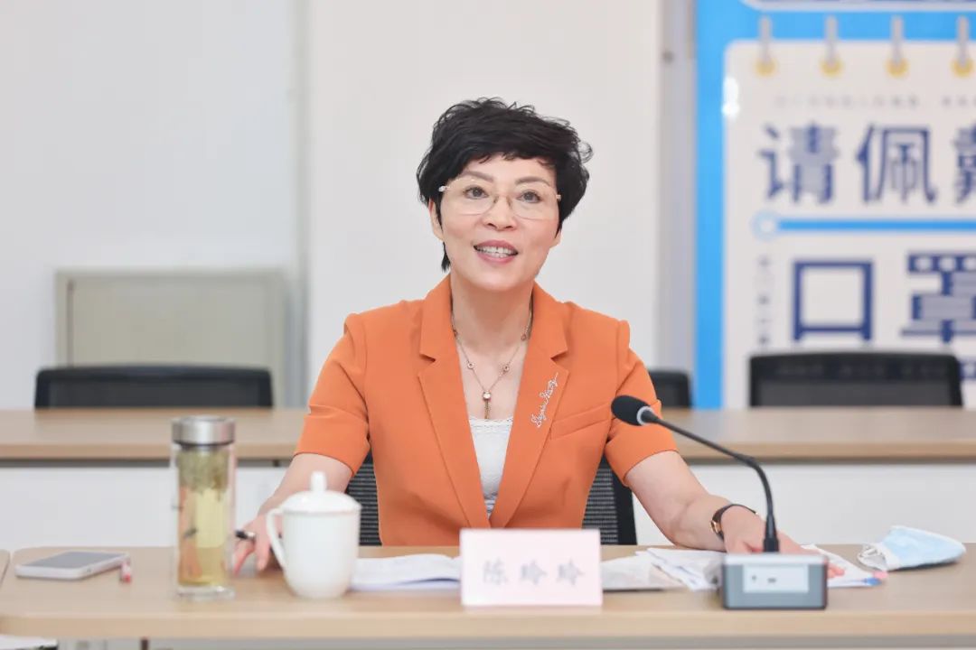 市人大常委会秘书长周丽水,县领导俞佩芬,胡作滔,郑文红,钱福安,龚