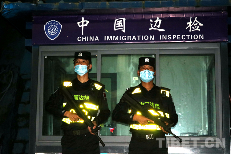 聂拉木边检站吹响百日行动冲锋号当好人民群众守夜人