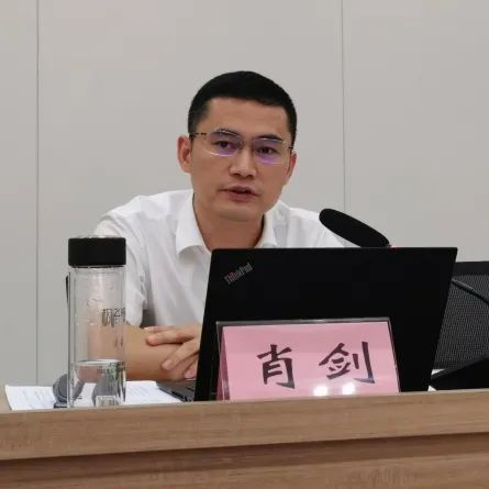 肖剑部长围绕近期相继召集的中央统战工作会议,浙江省第十五次党代会