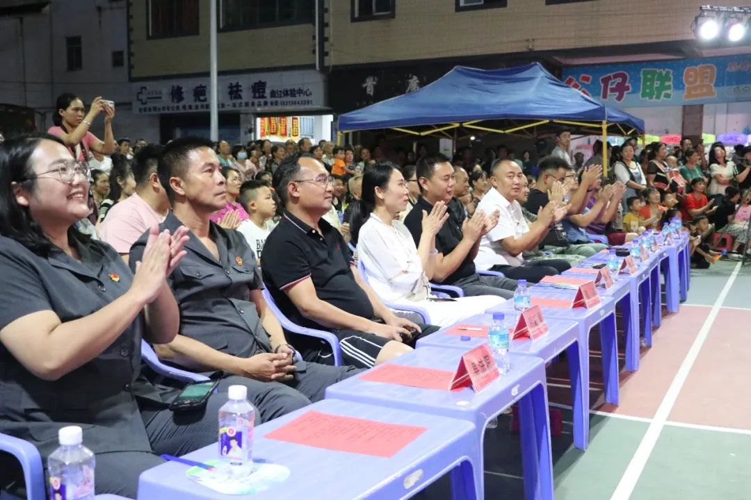 打击整治养老诈骗专项行动曲江镇的这场文艺汇演法治味有点儿浓