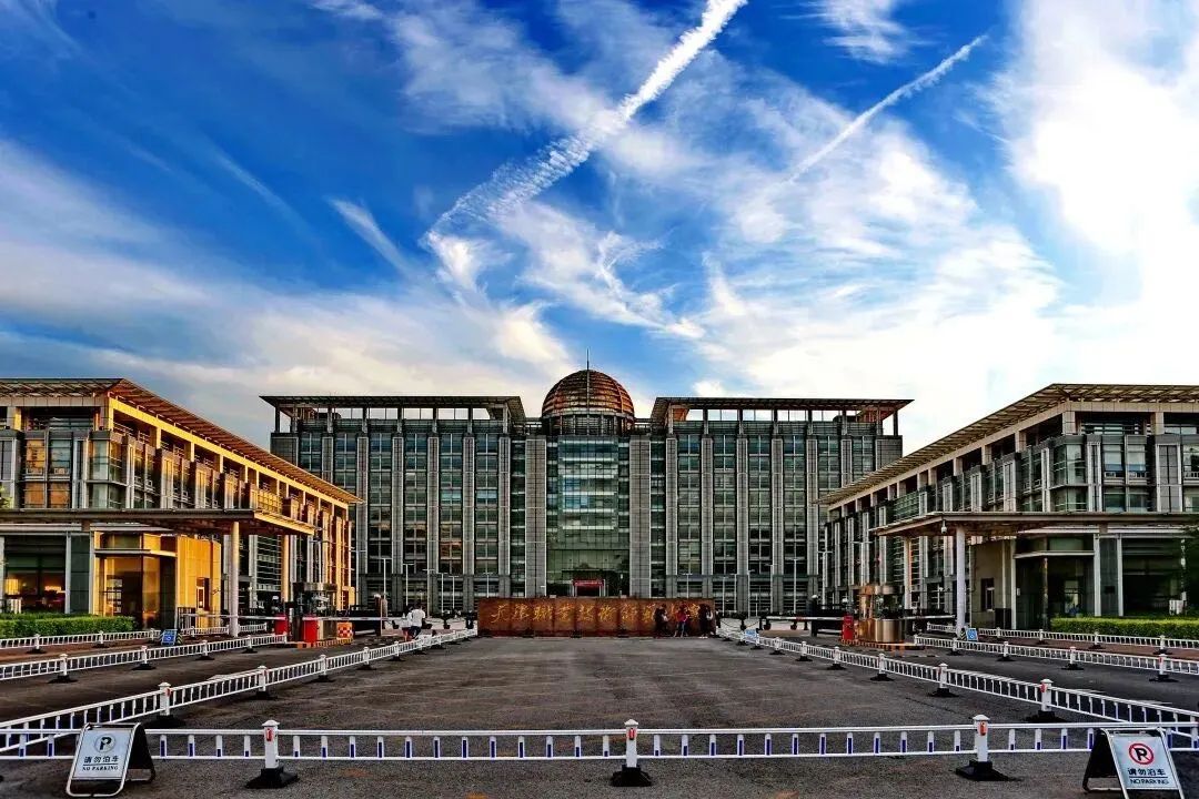 一起收藏天职师大的夏日专属浪漫