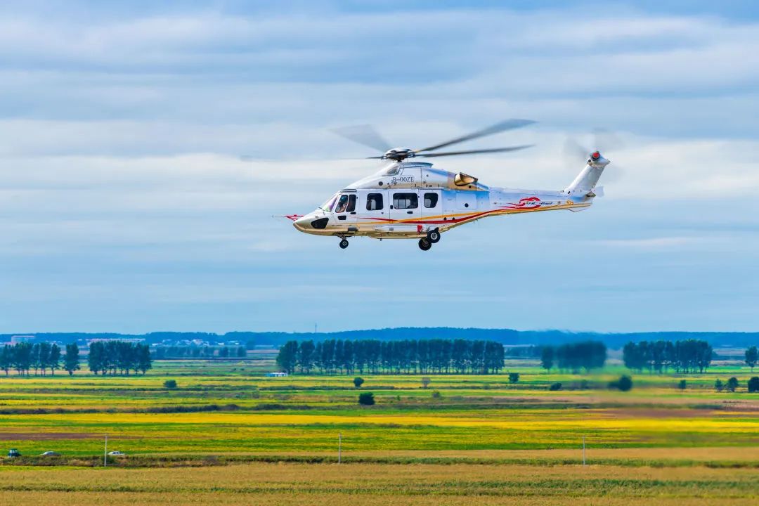 有限责任公司(以下简称哈飞公司)向中国民用航空局申请z15型直升机