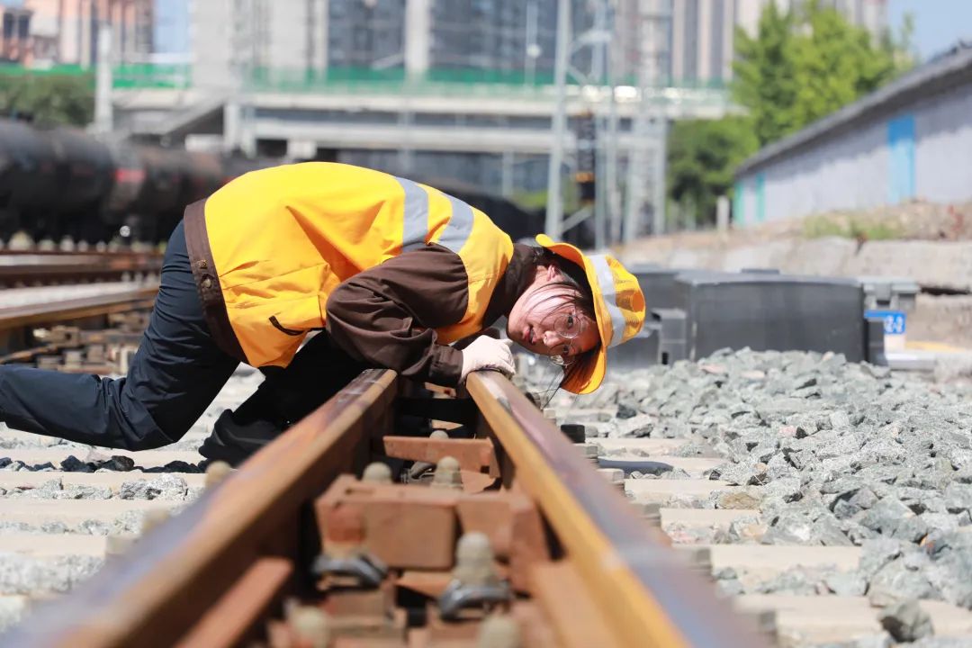 这些工务姑娘,够拼!_澎湃号·政务_澎湃新闻-the paper