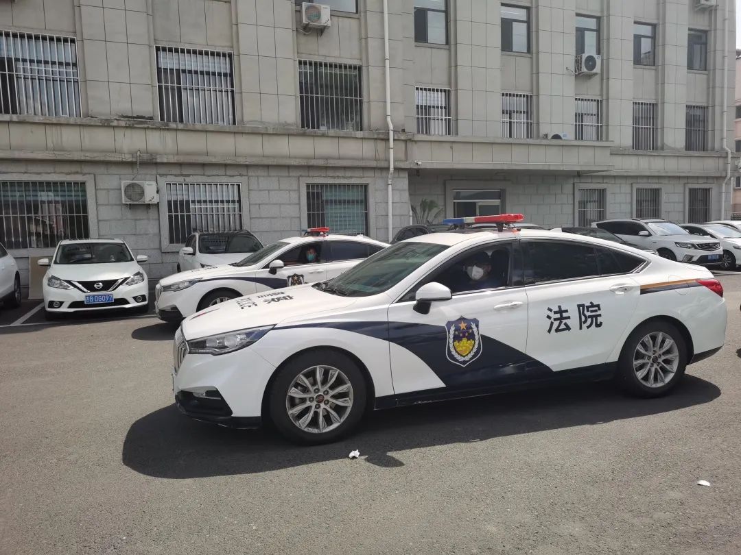 北京豪华警车图片