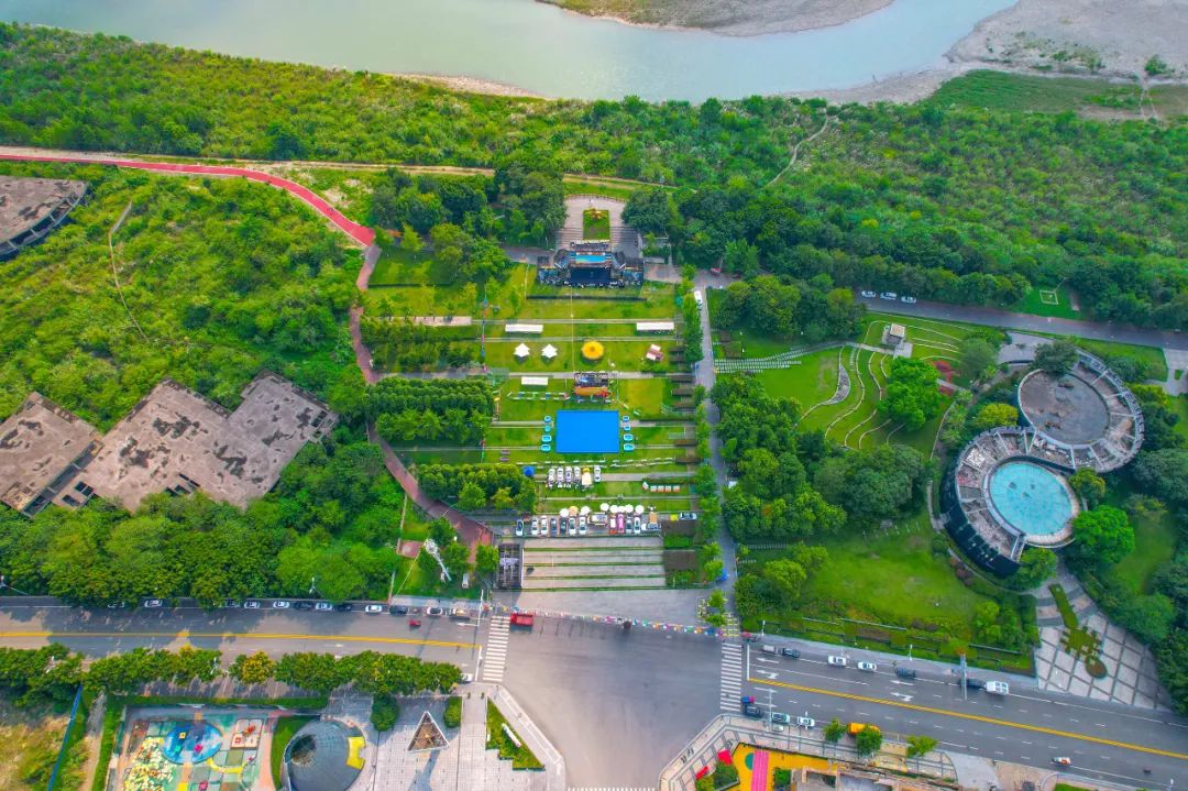 高水平,高标准打造金马河运动休闲消费带,助推温江区金马河畔运动新