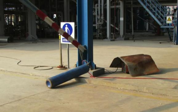 氧气管怎么带鼻子上找找！上百条现场不规范作业隐患，你能找全吗？_https://www.jmylbn.com_新闻资讯_第13张