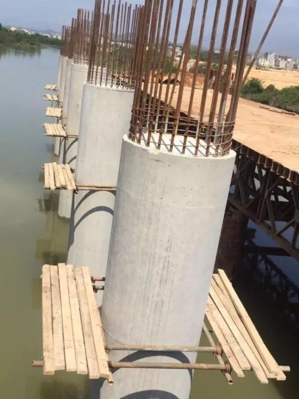 氧气管怎么带鼻子上找找！上百条现场不规范作业隐患，你能找全吗？_https://www.jmylbn.com_新闻资讯_第28张