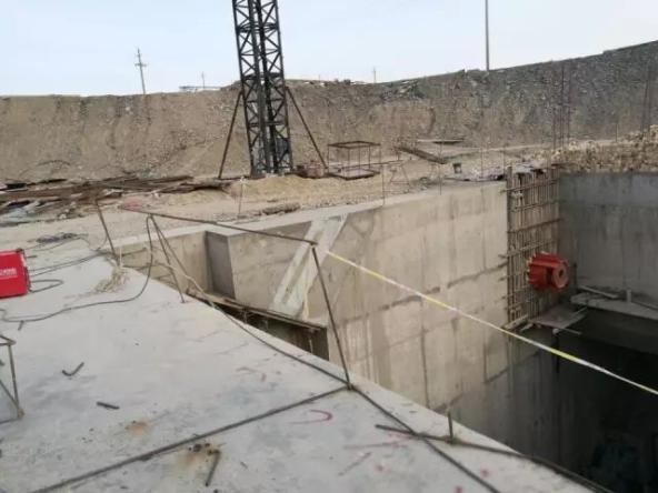 氧气管怎么带鼻子上找找！上百条现场不规范作业隐患，你能找全吗？_https://www.jmylbn.com_新闻资讯_第32张