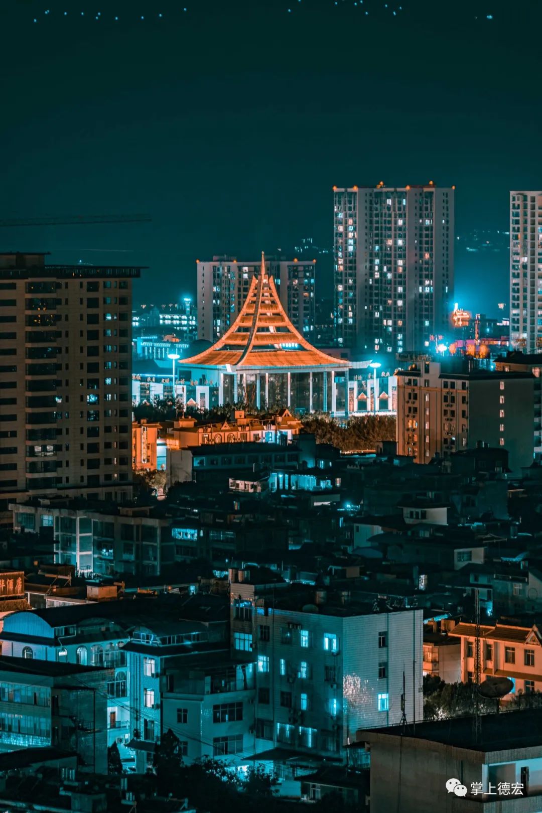 不点开后悔系列为灯火阑珊的芒市疯狂爆灯