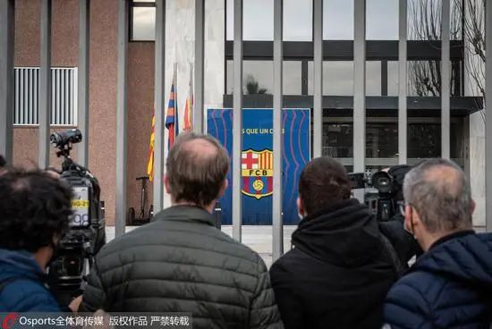 小吧译言家|巴萨的“杠杆”自救之路：从财务谷底反弹的荆棘之路_巴萨财务危机分析_巴萨负债问题