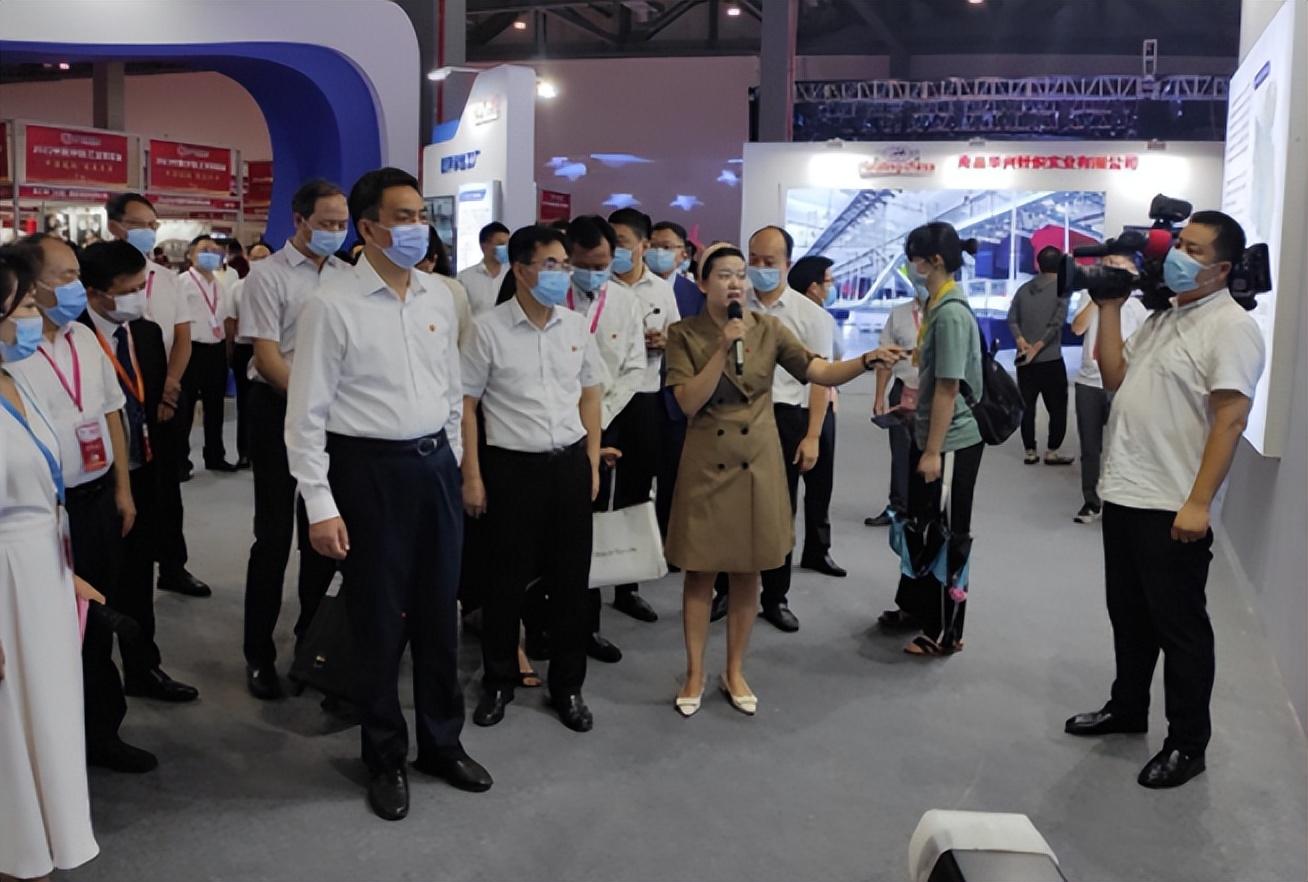 中国联通工业互联网应用亮相2022中国（中部）工博会，展示5G赋能产业升级数字成果