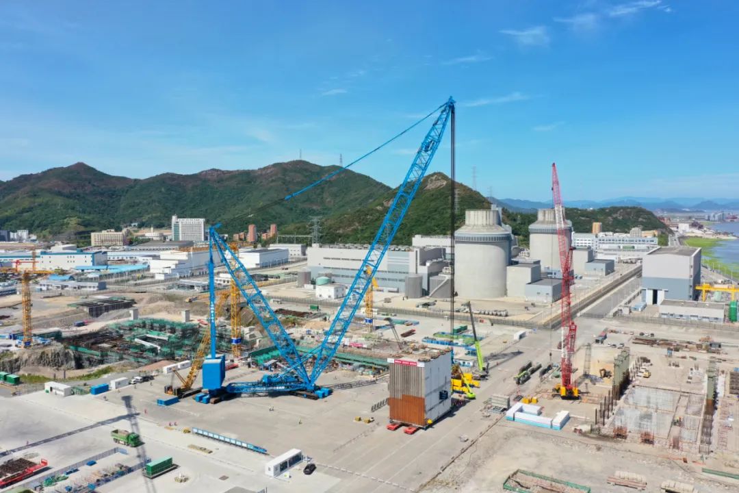 三门核电3号机组核岛最大最重结构模块吊装就位