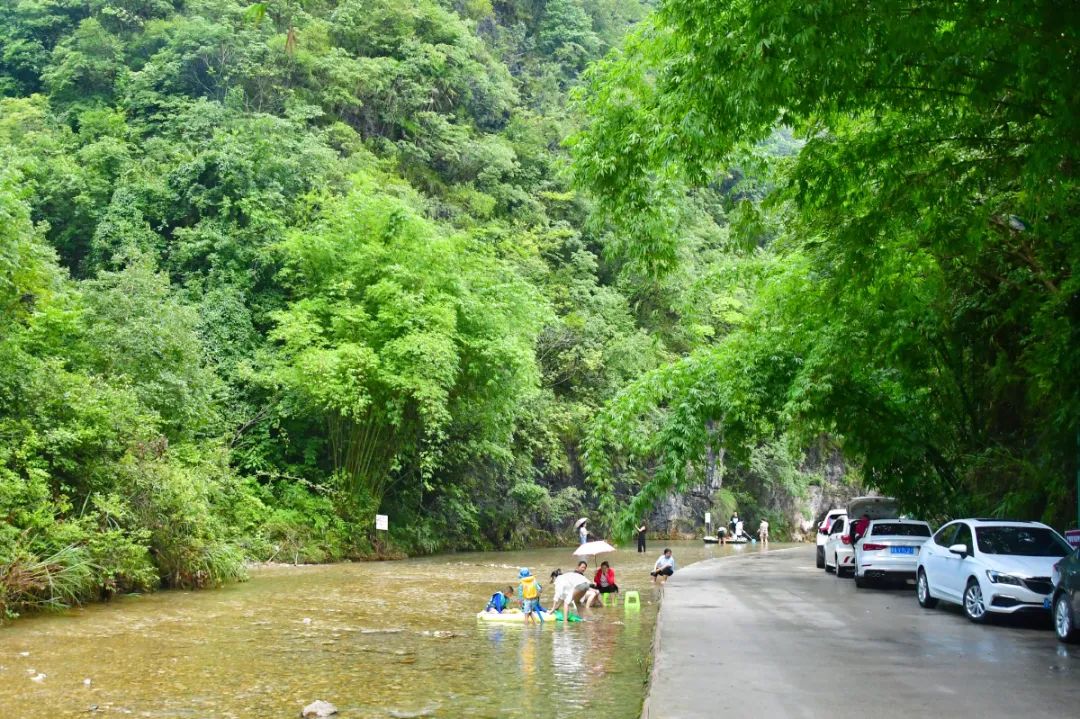 贵阳乌当区白水河藏着夏天纯粹的模样.