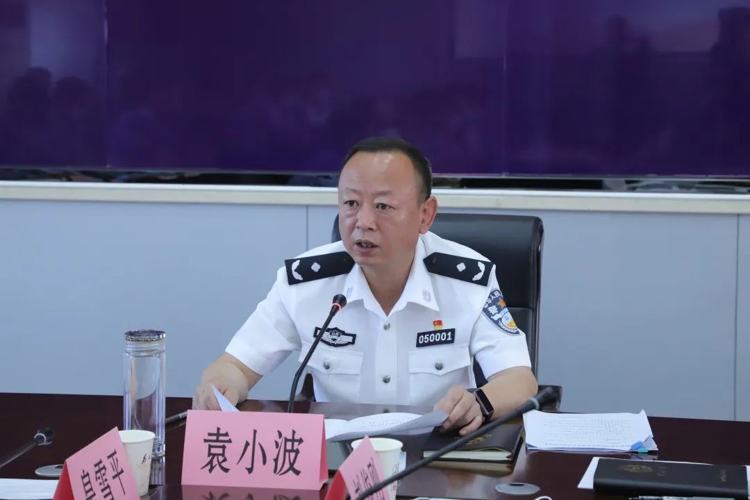 —朔州市公安局为高考升学的"警娃"祝福送行