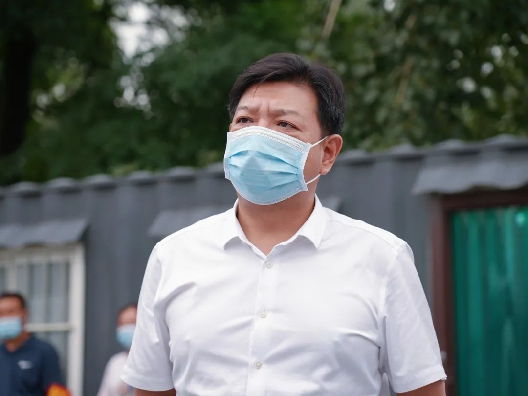 县委书记李春到七间房乡调研指导疫情防控工作_澎湃号·政务_澎湃新闻-The Paper