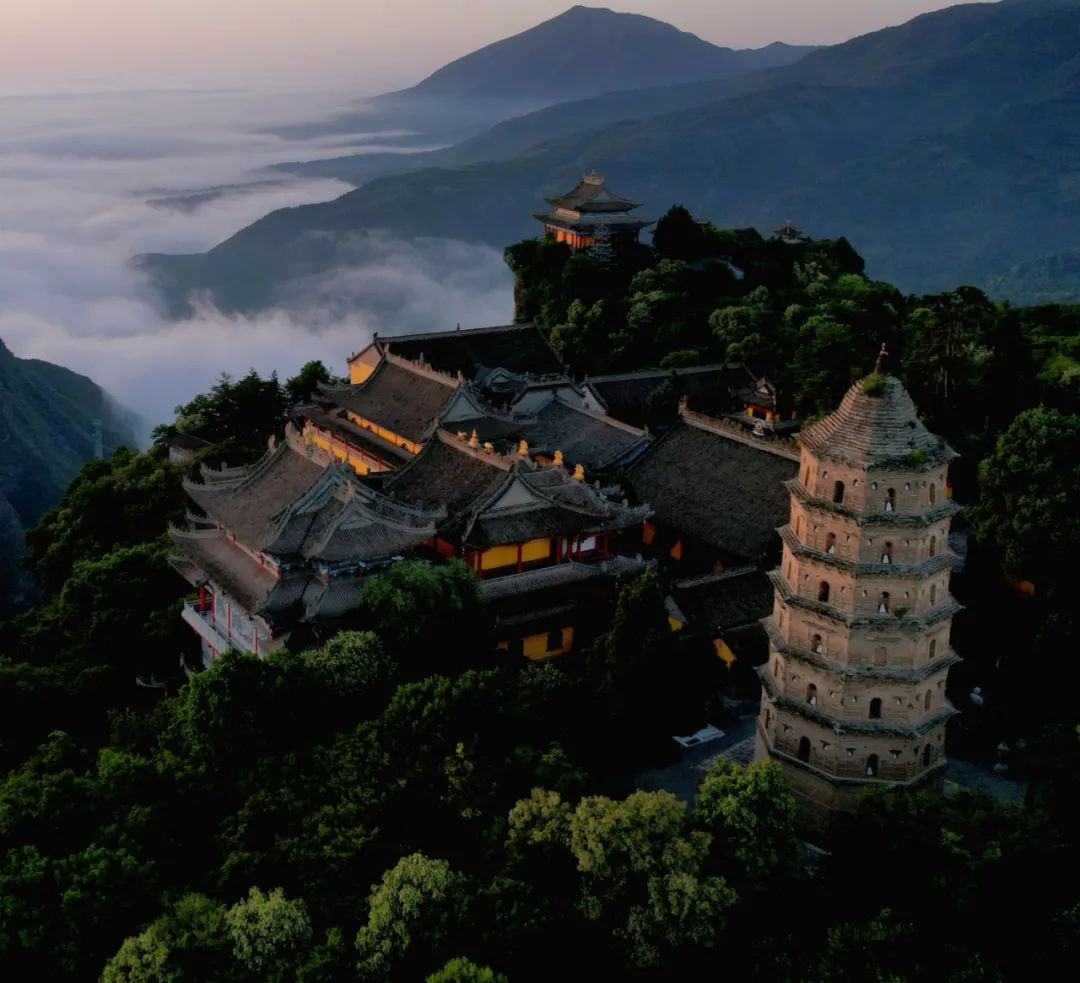 秋天第一次旅行首选崆峒山快来山里寻自在吧