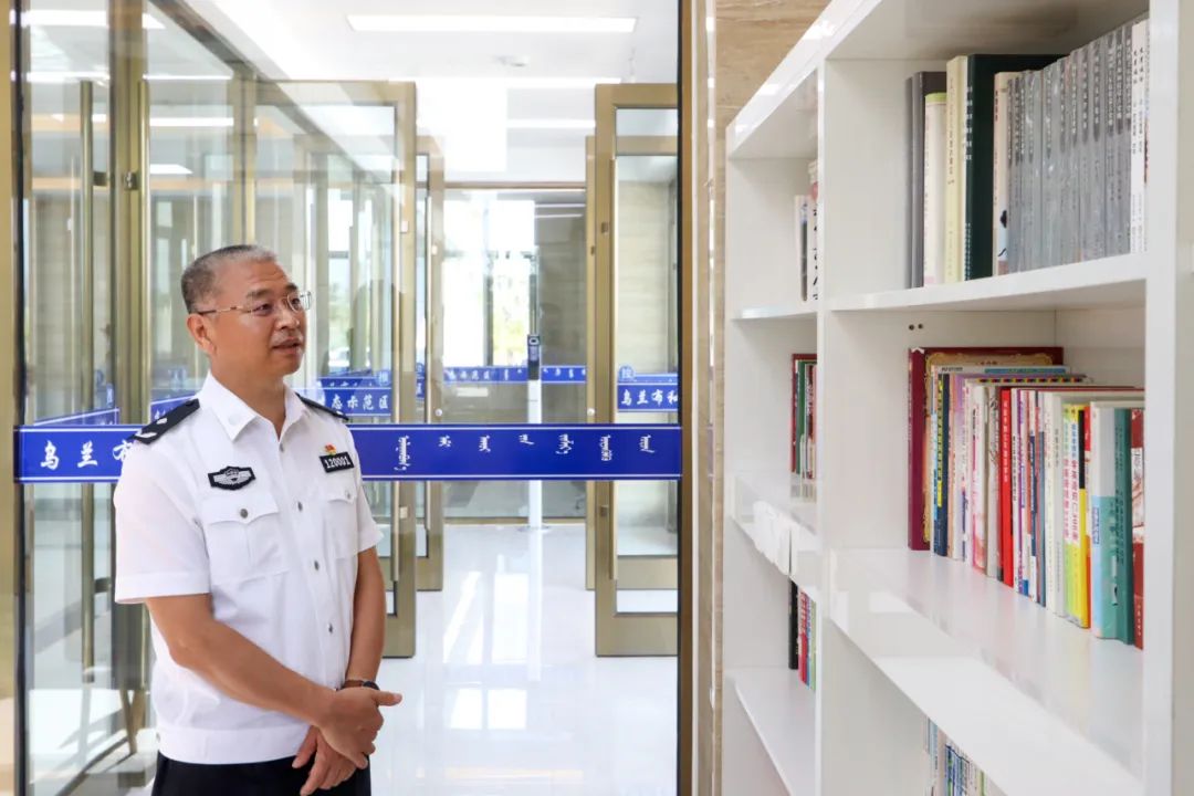 刘国明副盟长一行到阿拉善高新区公安分局调研指导工作_澎湃号·政务