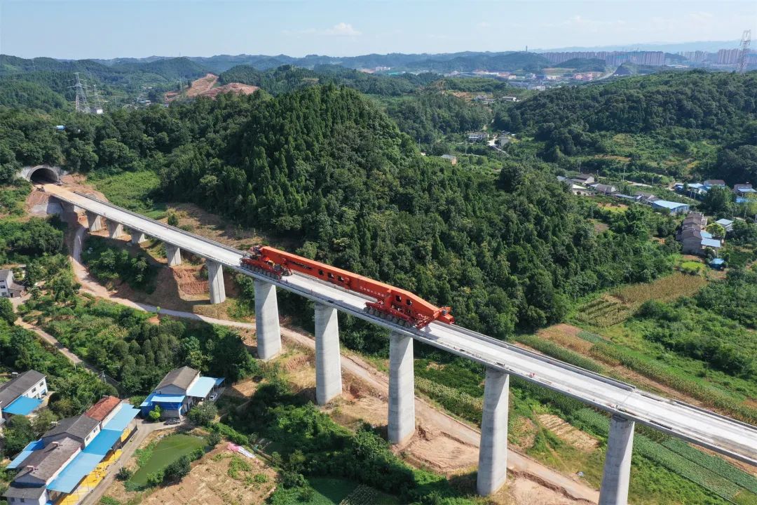 智能建造助力宜兴铁路高效推进