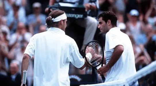 费德勒退役决定_费德勒：四个孩子里只有一个对网球稍微感点兴趣_费德勒职业生涯回顾