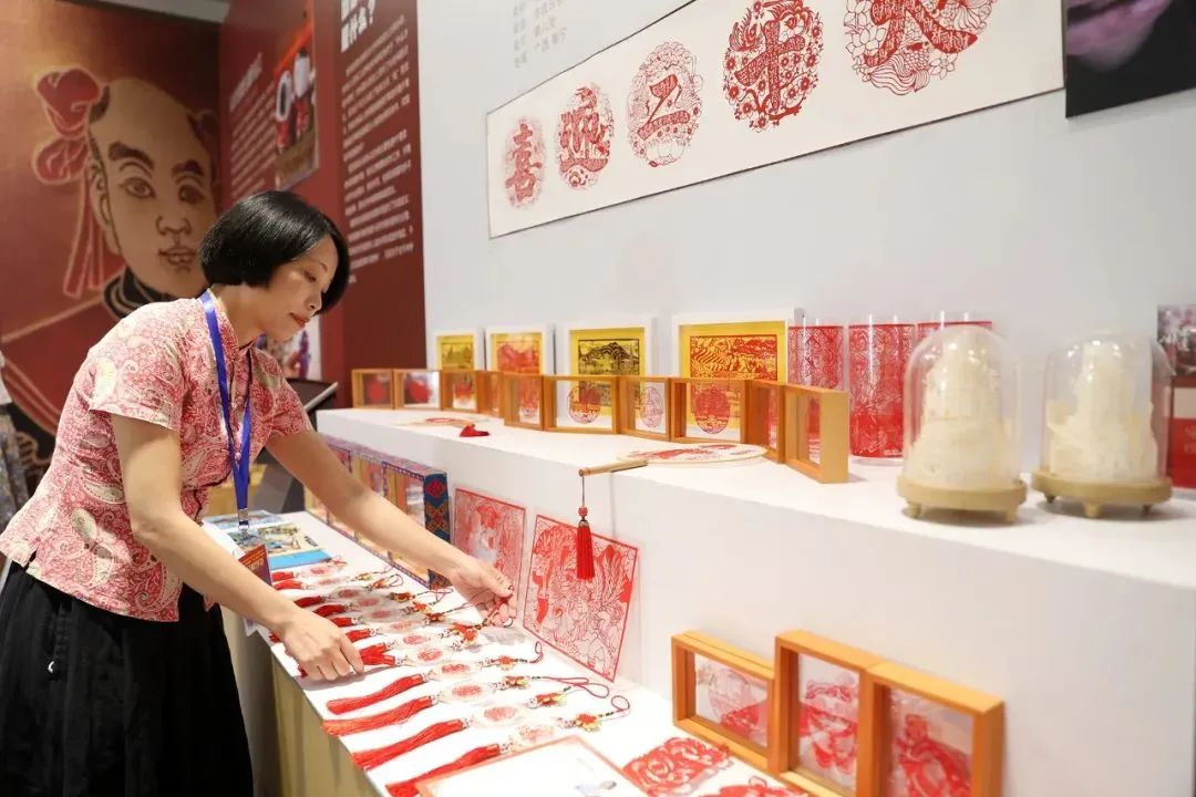 2022“爱上非遗”科普展盛大启幕 “非遗+科普”火爆出圈_澎湃号·政务_澎湃新闻-The Paper