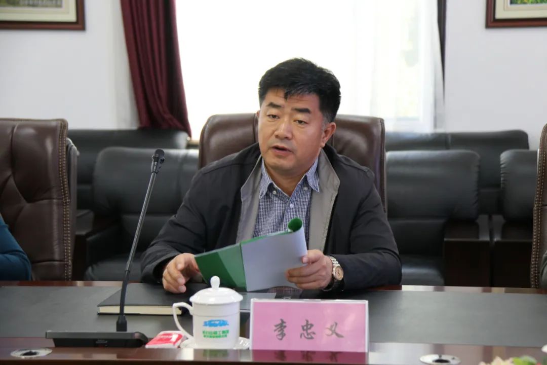 延边林区中级法院党组书记,院长李忠义到和龙林区企业