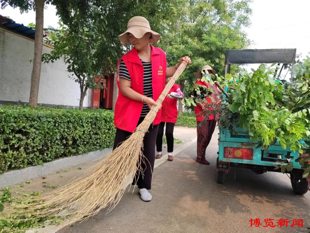 桓台县人民政府 图片新闻 走上街头宣传消防知识