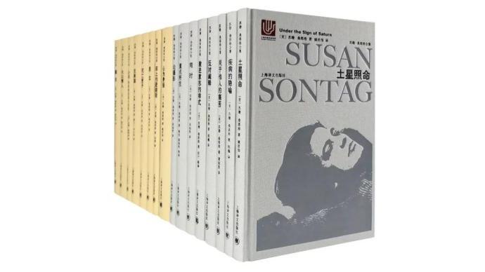 苏珊·桑塔格的两段人生：童年时想象中国，青年时相遇布罗茨基｜此刻夜读