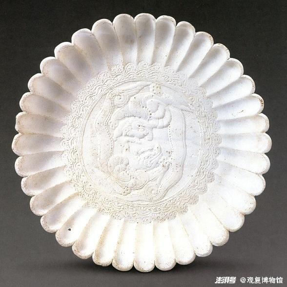 正規品】 乾隆年制 ☆清代 粉彩唐佛像紋 直径22.5ｃｍ 多字款☆高さ4.8