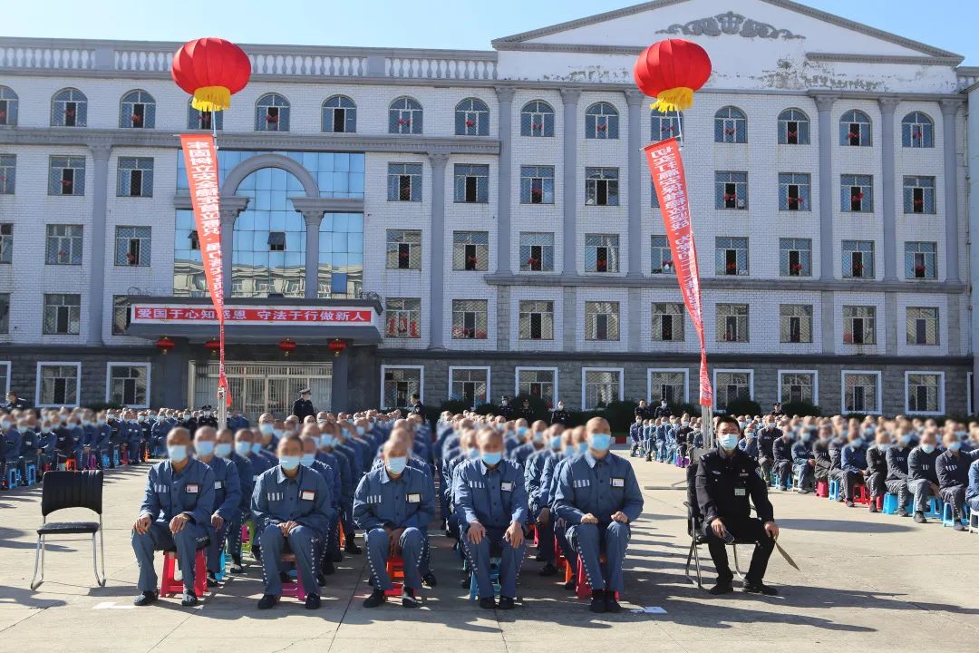 哈尔滨监狱开展磨砺意志强规范,考训结合保安全演练评比活动
