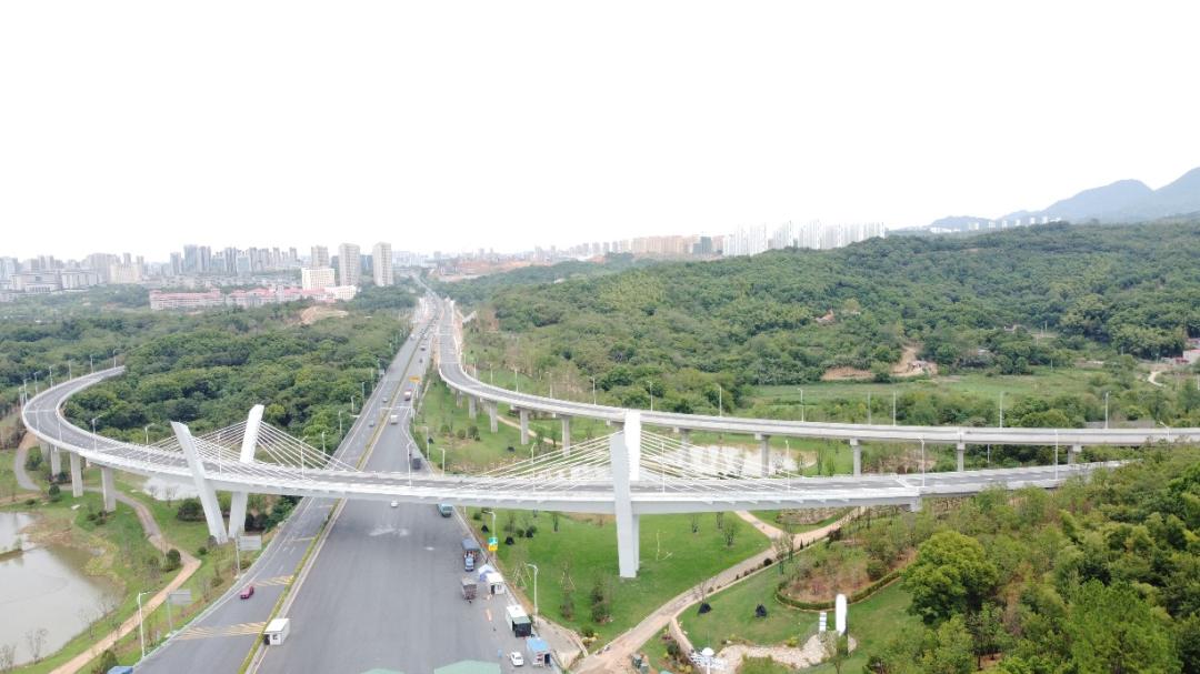 九江市首条高架桥快速路正式通车