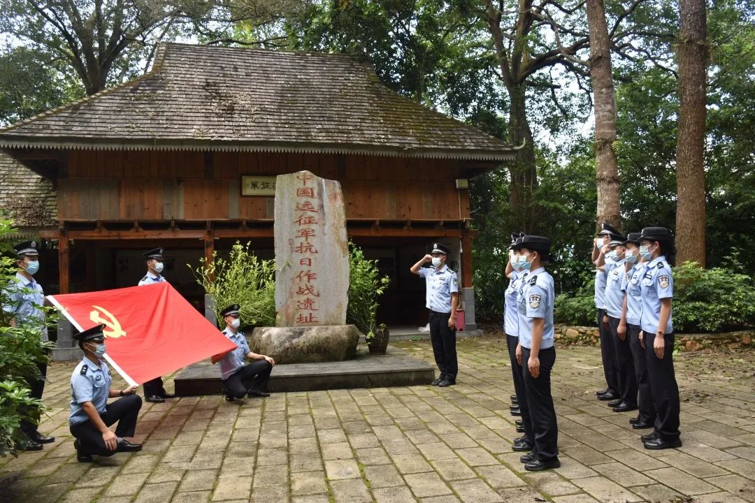 传承使命践初心——打洛出入境边防检查站开展烈士纪念日系列活动